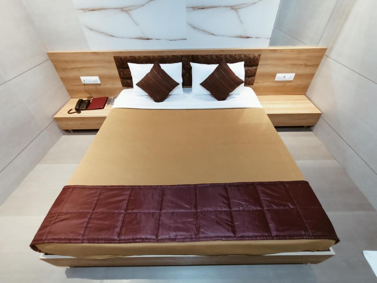 Hotel Prasad Nx Мумбаї Екстер'єр фото