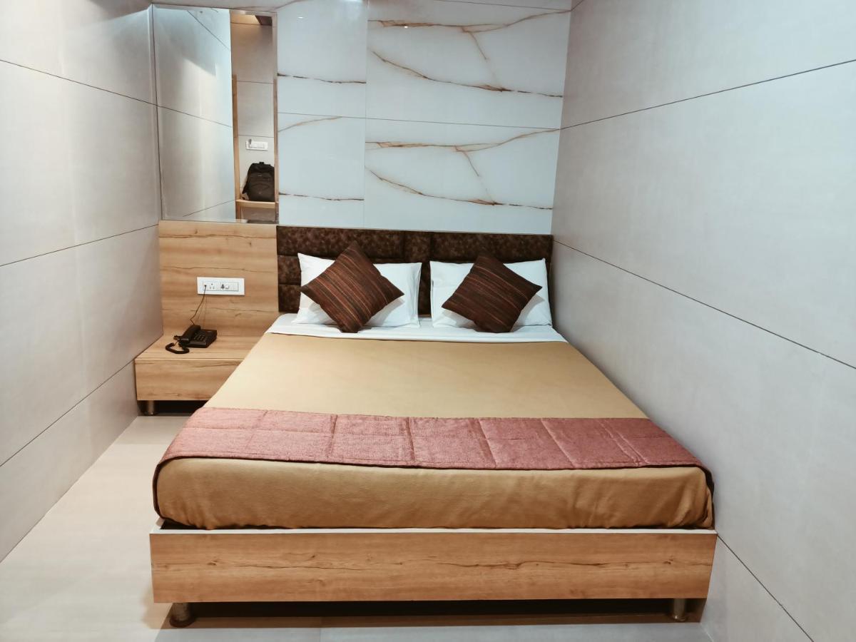 Hotel Prasad Nx Мумбаї Екстер'єр фото