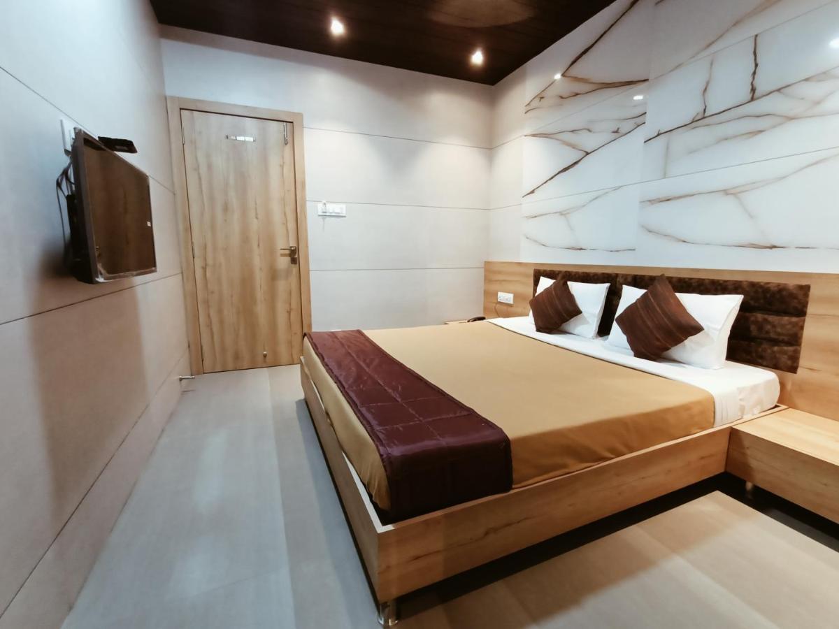 Hotel Prasad Nx Мумбаї Екстер'єр фото