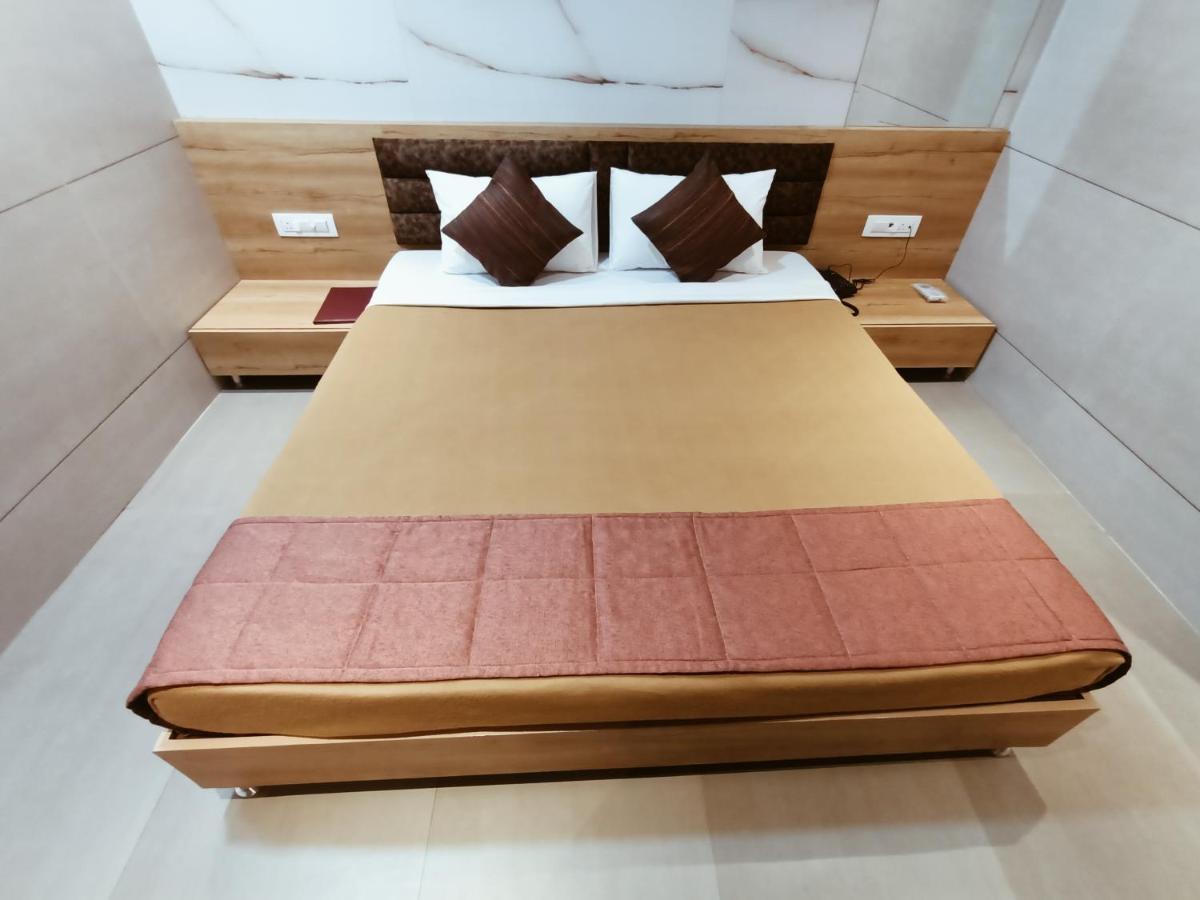 Hotel Prasad Nx Мумбаї Екстер'єр фото