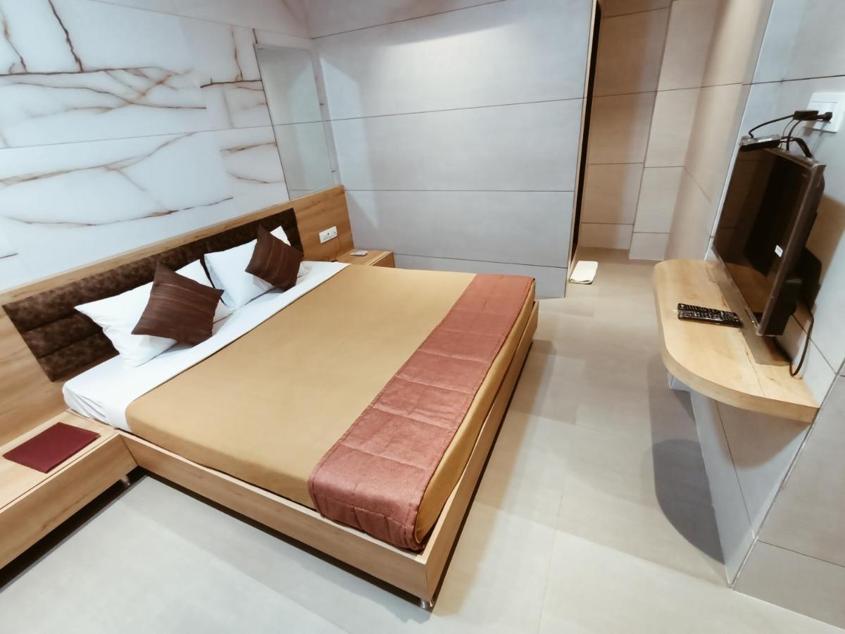 Hotel Prasad Nx Мумбаї Екстер'єр фото