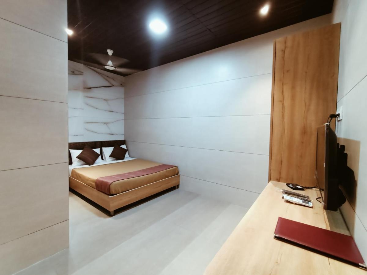 Hotel Prasad Nx Мумбаї Екстер'єр фото